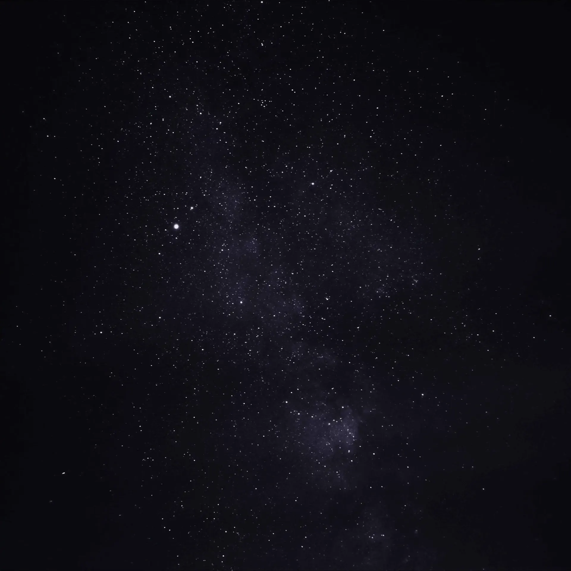 la Voie lactée dans le ciel nocturne